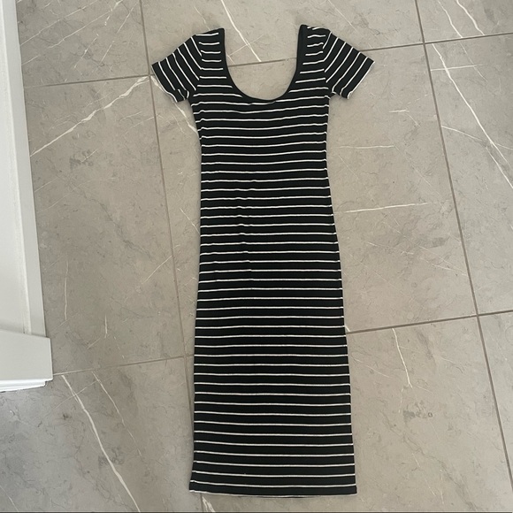 Forever 21 Striped Midi Dress - Picture 6 of 7